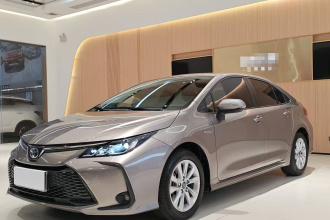 丰田 卡罗拉 2023款 1.8L 智能电混双擎 精英版