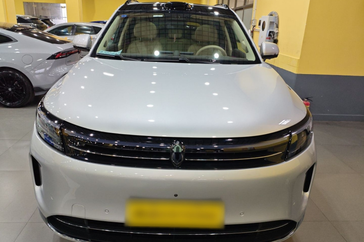 鸿蒙智行 问界M7 2024款 1.5T 智驾四驱Ultra版 5座车身外观2