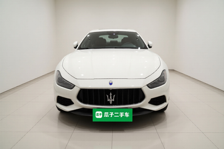 玛莎拉蒂 Ghibli 2014款 3.0T 标准版车身外观2