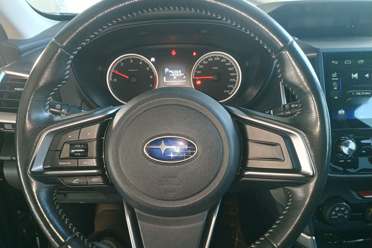 斯巴鲁 森林人 2020款 2.0i 豪华版中控内饰13