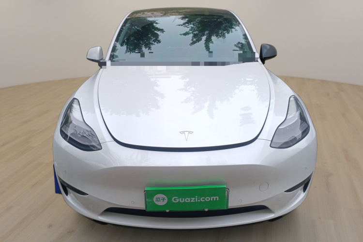 特斯拉 Model Y 2022款 改款 后轮驱动版车身外观2