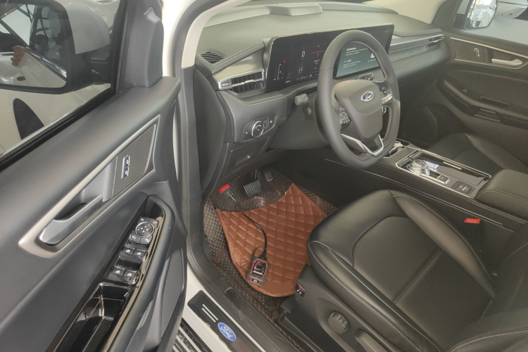 福特 锐界 2021款 PLUS EcoBoost 245 两驱精锐型 5座中控内饰20