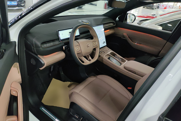 蔚来ES6 2024款 75kWh中控内饰20