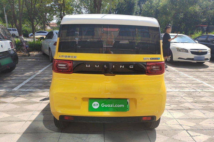 五菱汽车 宏光MINIEV 2021款 马卡龙时尚款 磷酸铁锂车身外观6004