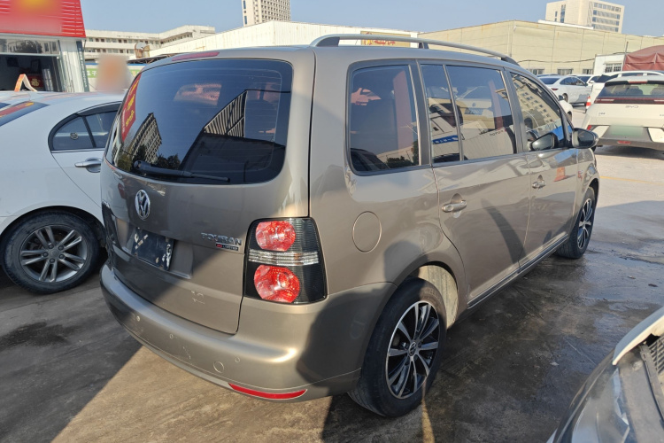 大众 途安 2014款 1.4T DSG 30周年纪念版车身外观7