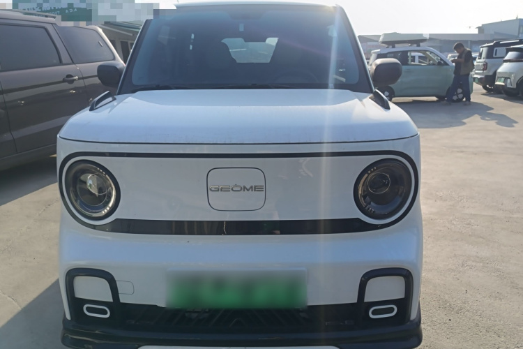 吉利银河 2025款 210km 熊猫卡丁车身外观2