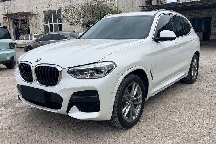 宝马X3 2021款 改款 xDrive28i M运动套装车身外观1