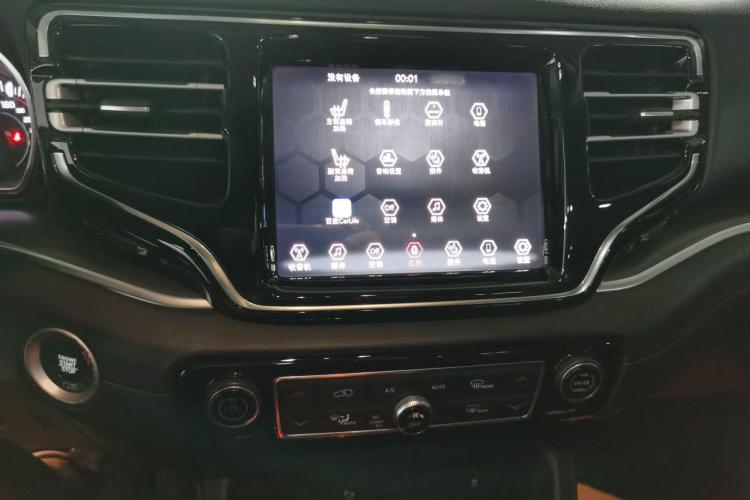 Jeep 大指挥官 2018款 2.0T 四驱悦享版 国V局部细节16