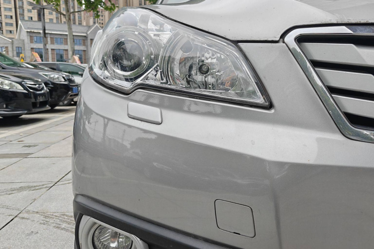 斯巴鲁 傲虎 2010款 2.5i豪华版车身外观6007