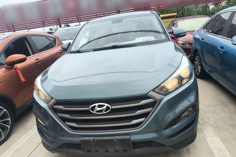 现代 途胜 2015款 1.6T 双离合两驱舒适型车身外观6001