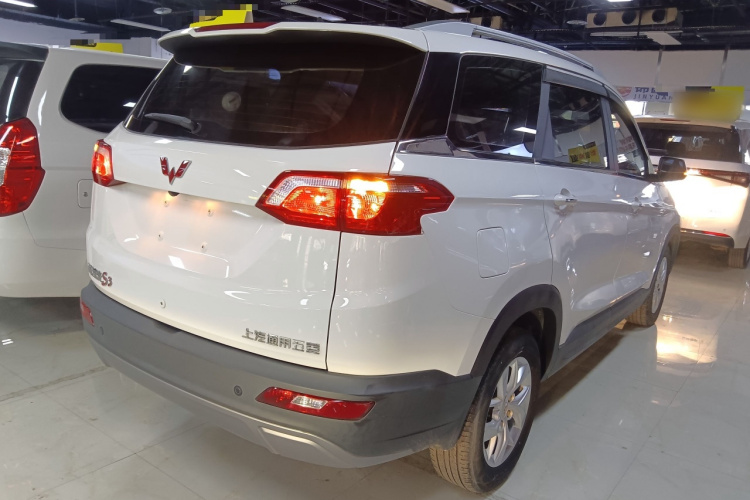 五菱汽车 五菱宏光S3 2019款 1.5L 手动豪华型 国VI车身外观6005