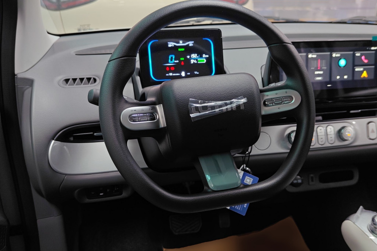 长安启源 长安Lumin 2025款 205km 香沁款中控内饰13