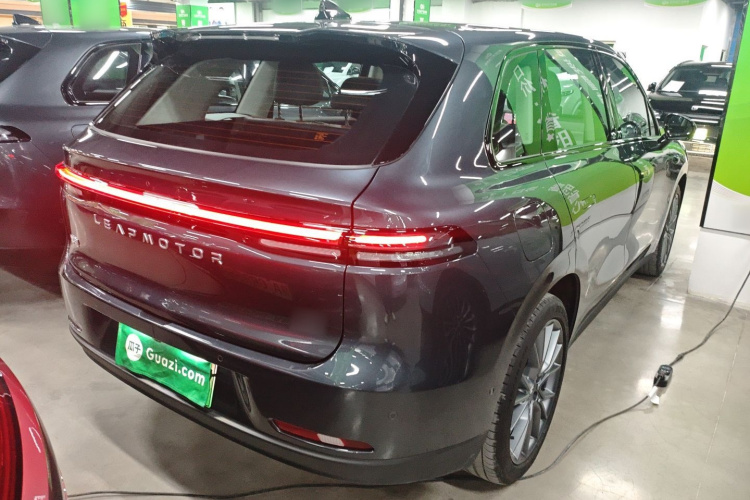 零跑汽车 零跑C10 2024款 210激光雷达版车身外观7