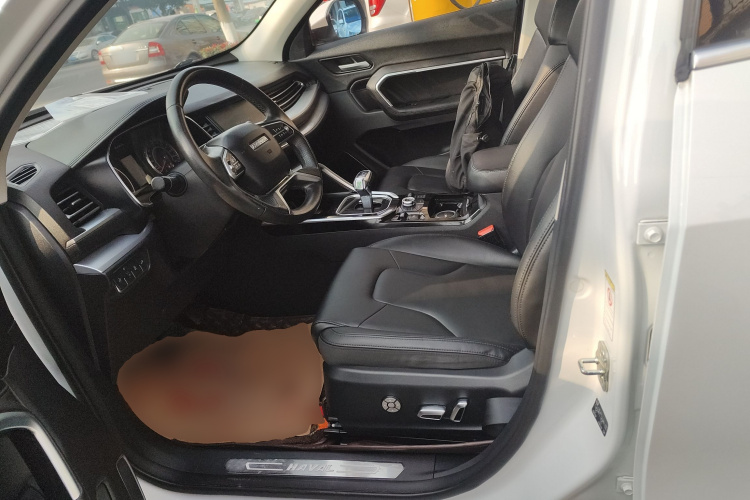 哈弗H6 2017款 蓝标 1.3T 自动两驱智尚型中控内饰19