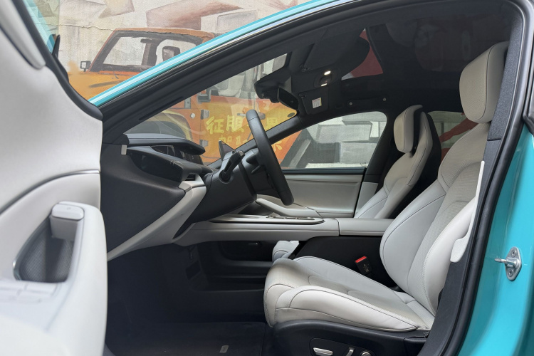 小米汽车 小米SU7 2024款 后驱标准创始版中控内饰7001