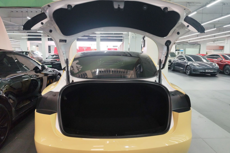 特斯拉 Model 3 2023款 后轮驱动版局部细节23