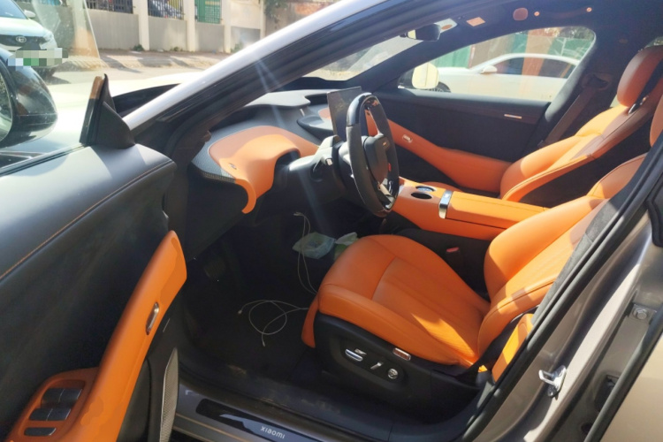 小米汽车 小米YU7 2025款 超长续航高性能四驱Max版中控内饰20