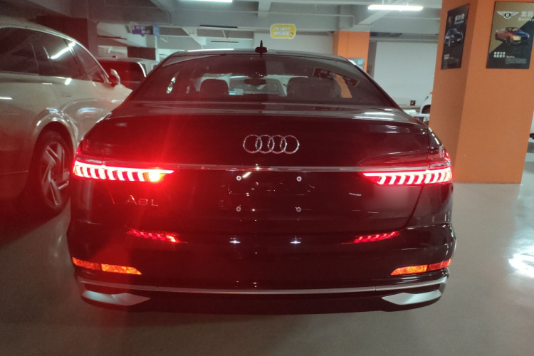 奥迪A6L 2026款 45 TFSI 臻选动感型车身外观6004