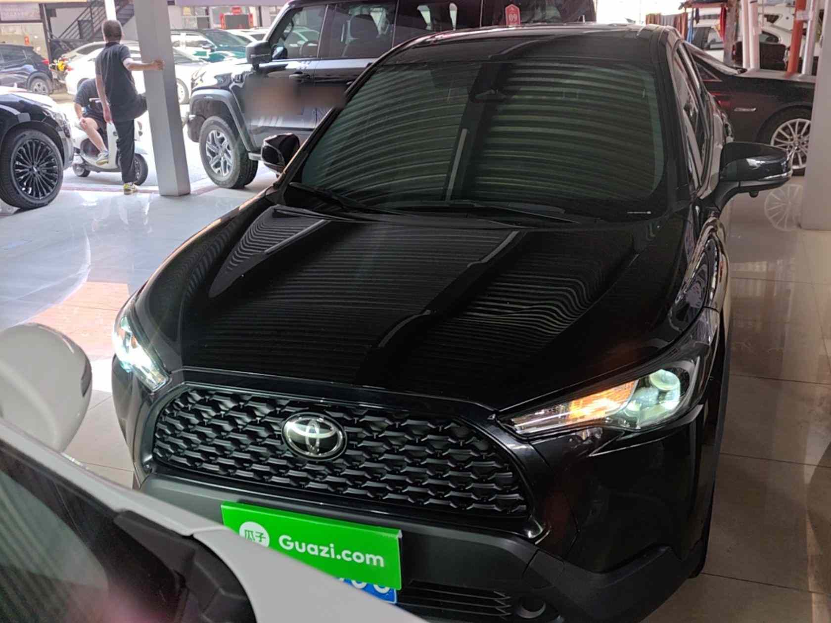 丰田 卡罗拉锐放 2023款 2.0L 精英版(1)