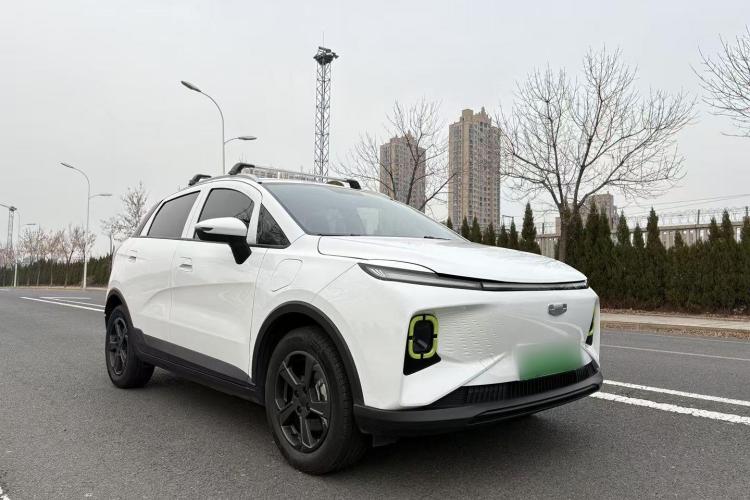 吉利几何E萤火虫 2023款 320KM 乖帅虎 5座车身外观6007