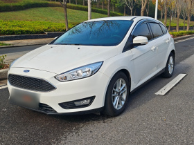 福特 福克斯 2018款 两厢经典 EcoBoost 125 自动超能风尚型智行版