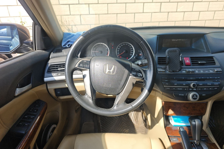 本田 雅阁 2012款 2.0L SE局部细节13