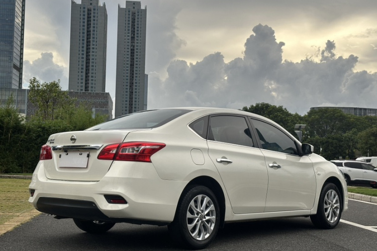 日产 轩逸 2022款 经典 1.6XE CVT舒适版车身外观6002