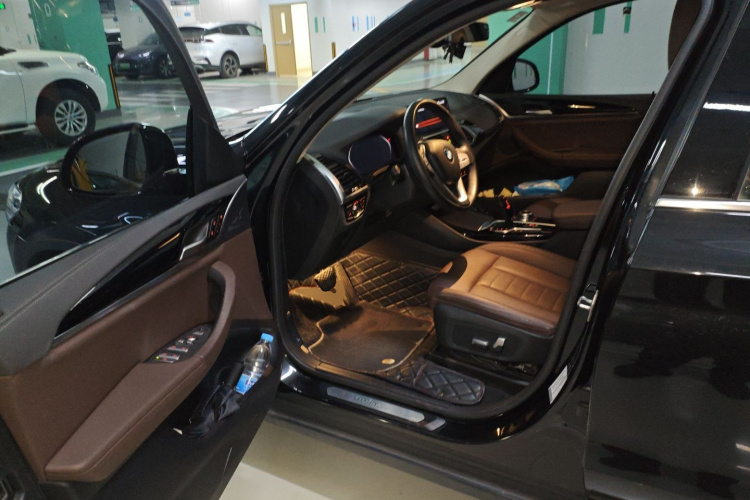 宝马X3 2020款  xDrive25i 豪华套装中控内饰20