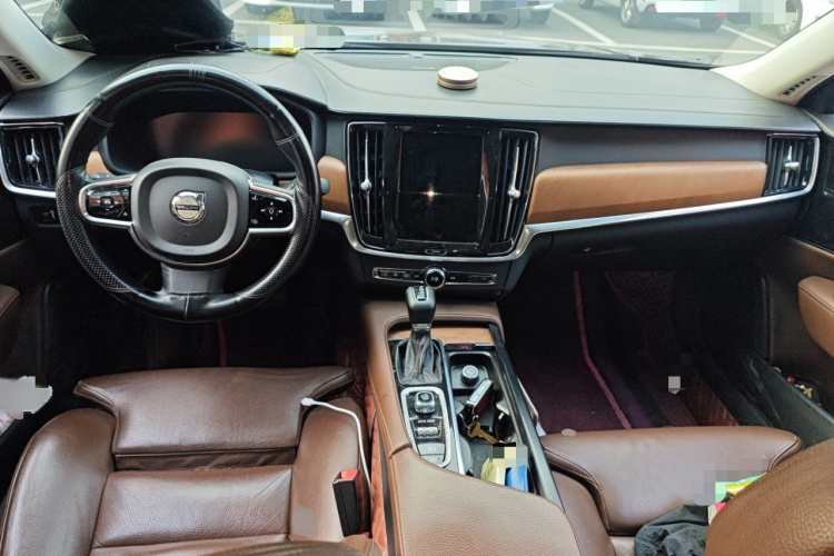 沃尔沃S90 2019款 T5 智远版中控内饰7002