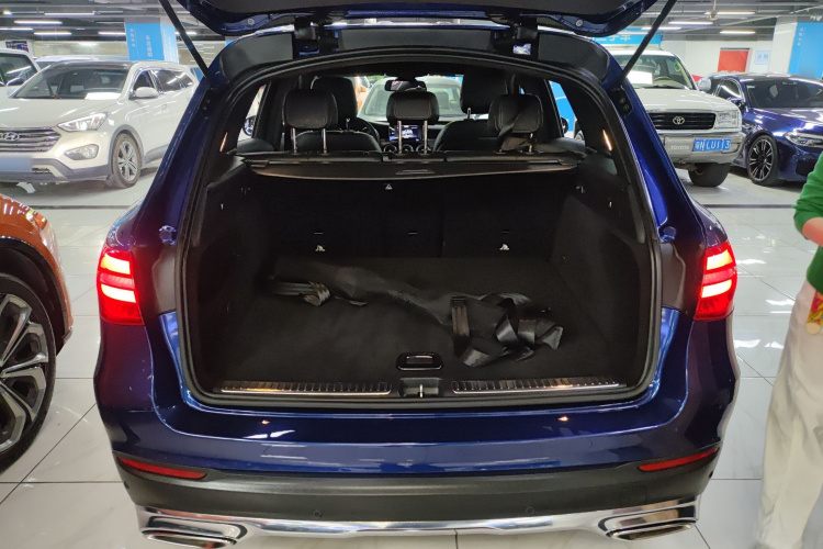 奔驰GLC 2016款 GLC 200 4MATIC机舱底盘23