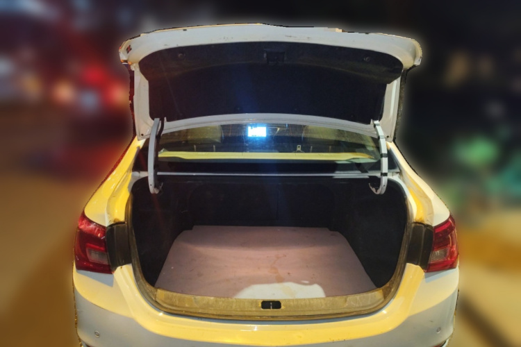 别克 英朗 2017款 15N 自动精英型中控内饰23