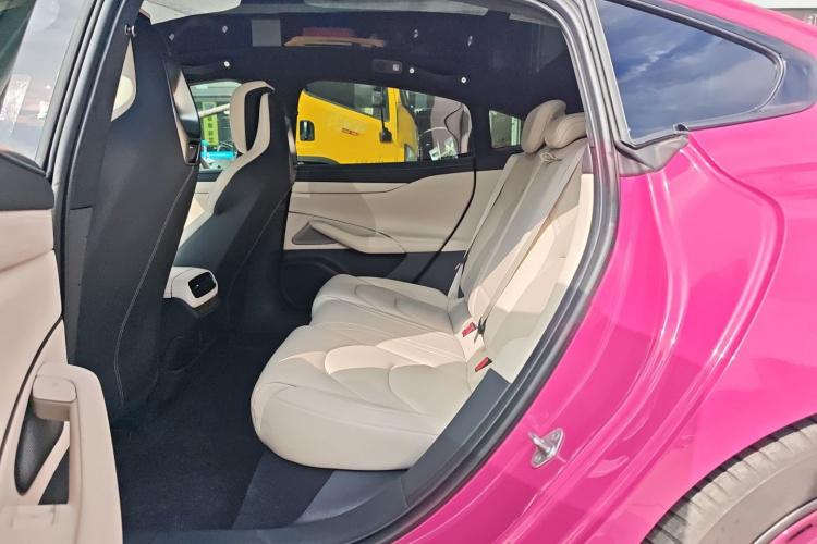 小米汽车 小米SU7 2024款 四驱超长续航高阶智驾Max版中控内饰7004