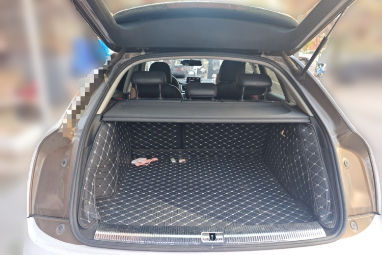 奥迪Q3 2015款 35 TFSI 舒适型中控内饰23