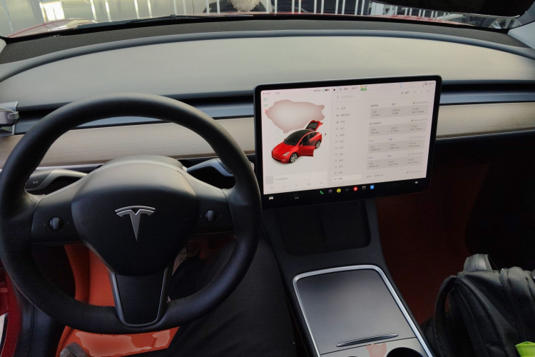 特斯拉 Model Y 2021款 标准续航后驱版中控内饰12