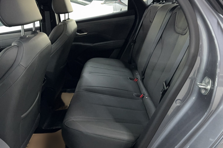 比亚迪 秦PLUS 2024款 荣耀版 DM-i 55KM领先型中控内饰7001