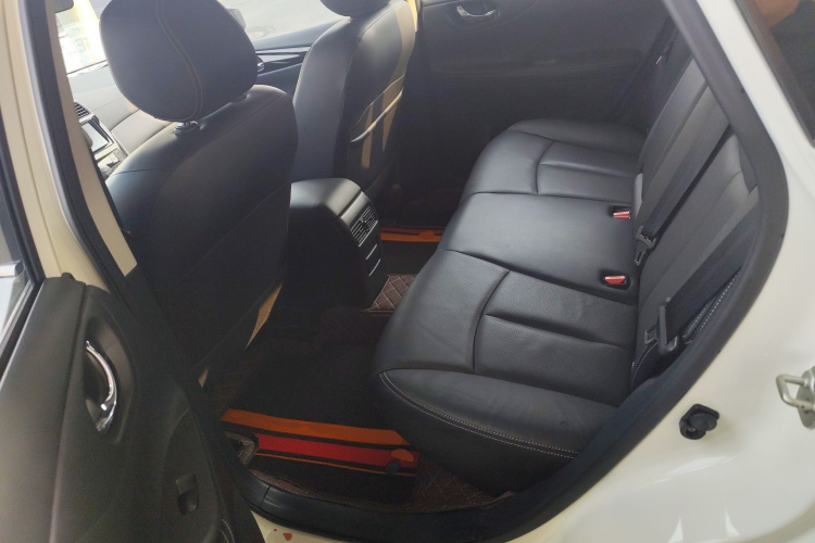 日产 骐达TIIDA 2016款 1.6L CVT智尊版中控内饰21