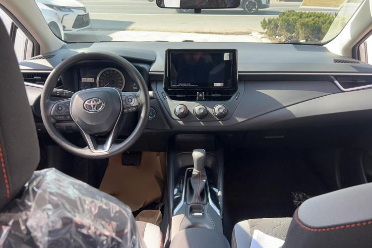 丰田 卡罗拉 2024款 1.2T 先锋版中控内饰7003