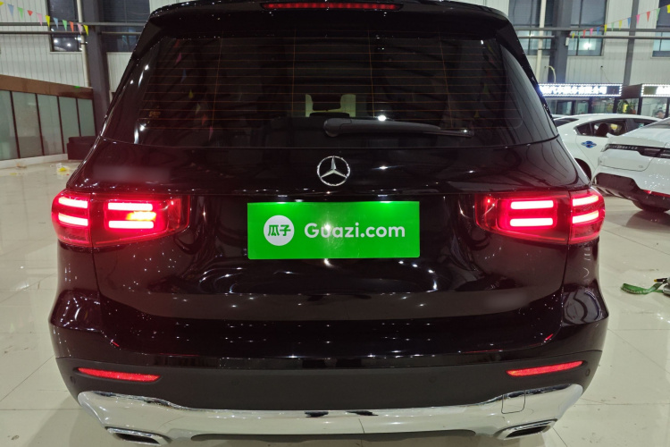 奔驰GLB 2024款 改款 GLB 220 动感型车身外观6004