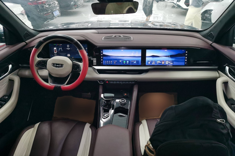 吉利汽车 星越L 2021款 2.0TD DCT EVO两驱尊贵型中控内饰12