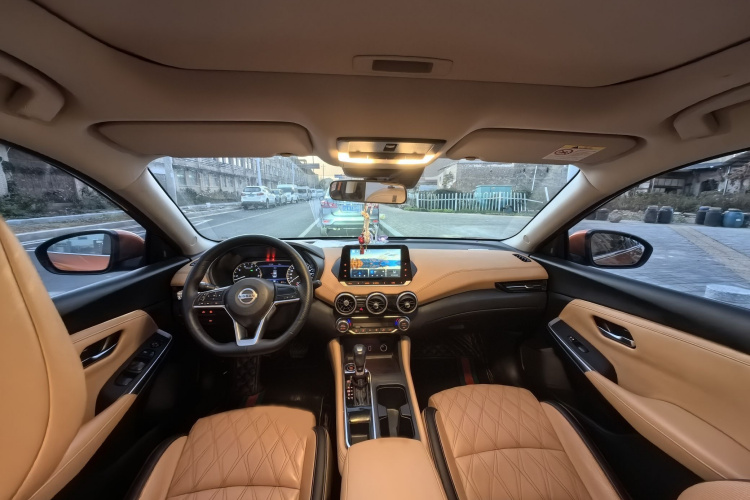 日产 轩逸 2021款 1.6L TOP CVT奢享版中控内饰7003
