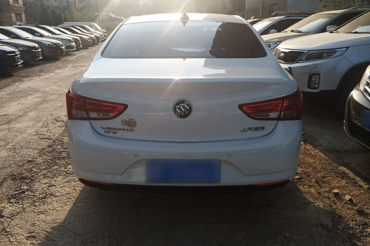 别克 威朗 2018款 三厢 15S 自动领先型车身外观6