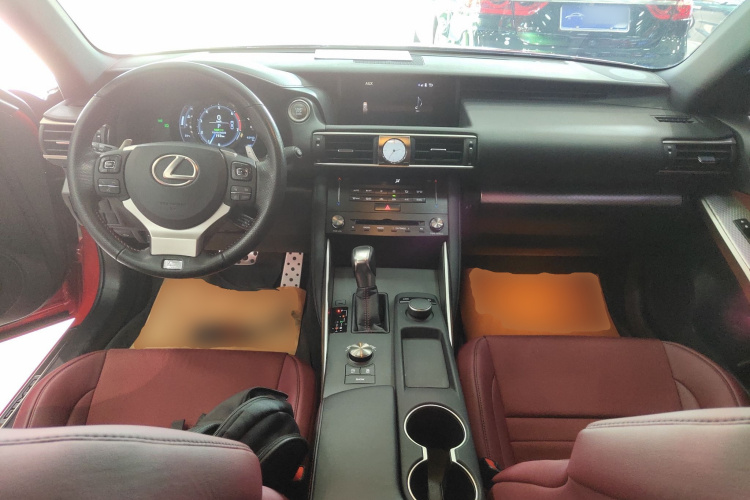 雷克萨斯IS 2017款 300 F SPORT版中控内饰13