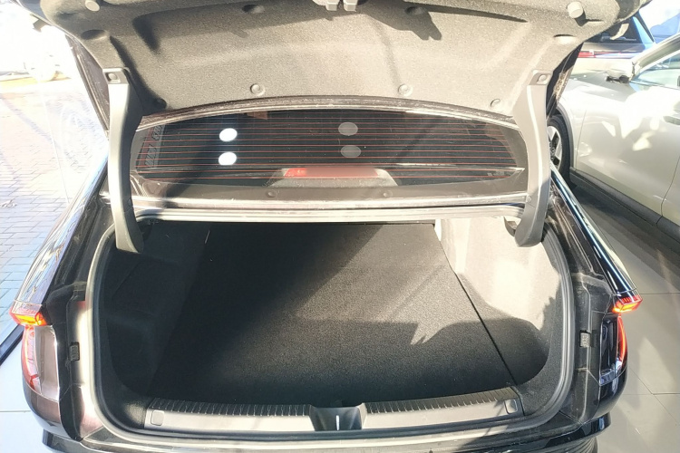 五菱汽车 五菱星光 2023款 150 进阶版机舱底盘23