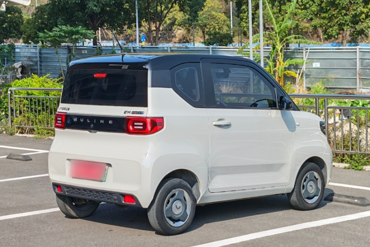 五菱汽车 宏光MINIEV 2022款 马卡龙时尚款 磷酸铁锂车身外观6003