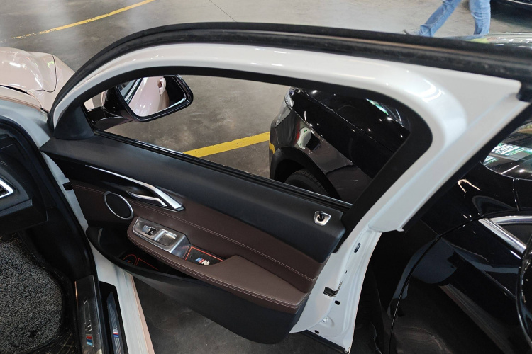 宝马1系 2019款 120i M运动套装中控内饰7003