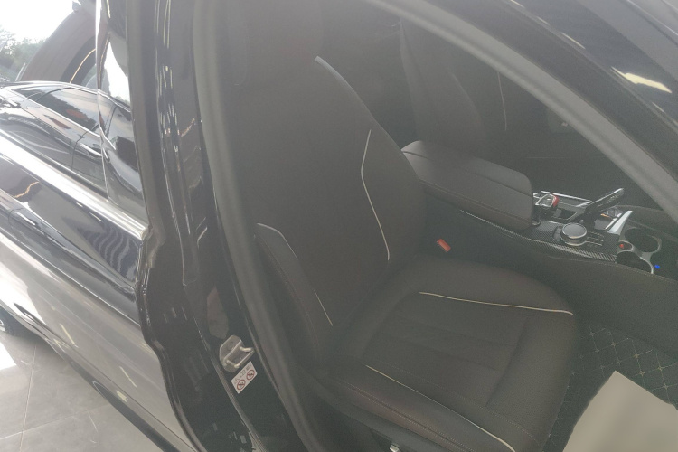 宝马5系 2023款 530Li 领先型 M运动套装局部细节41