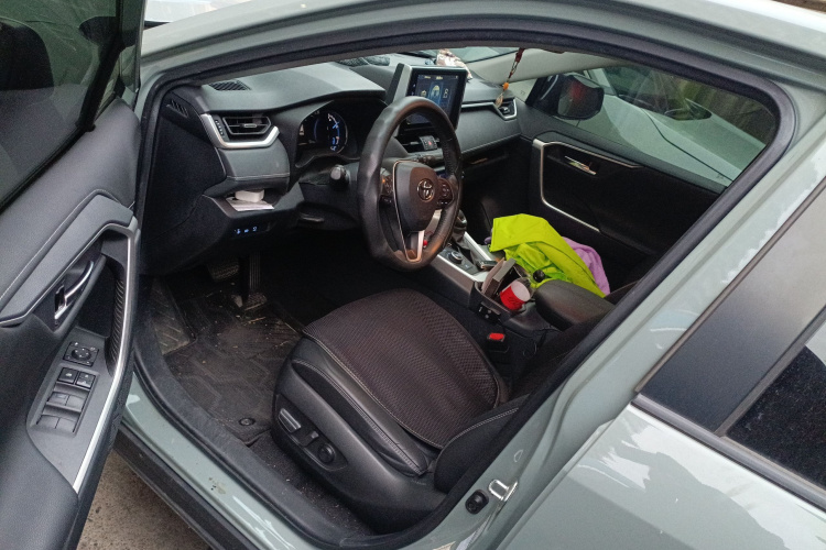 丰田 RAV4荣放 2020款 双擎 2.5L E-CVT四驱精英PLUS版中控内饰20