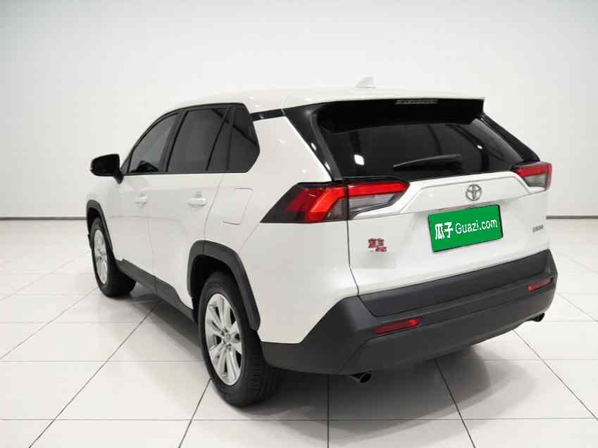 丰田 RAV4荣放 2023款 2.0L CVT两驱都市版(3)