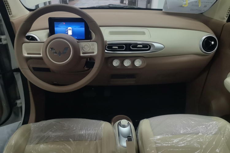 五菱汽车 宏光MINIEV 2025款 四门版 进阶款中控内饰12