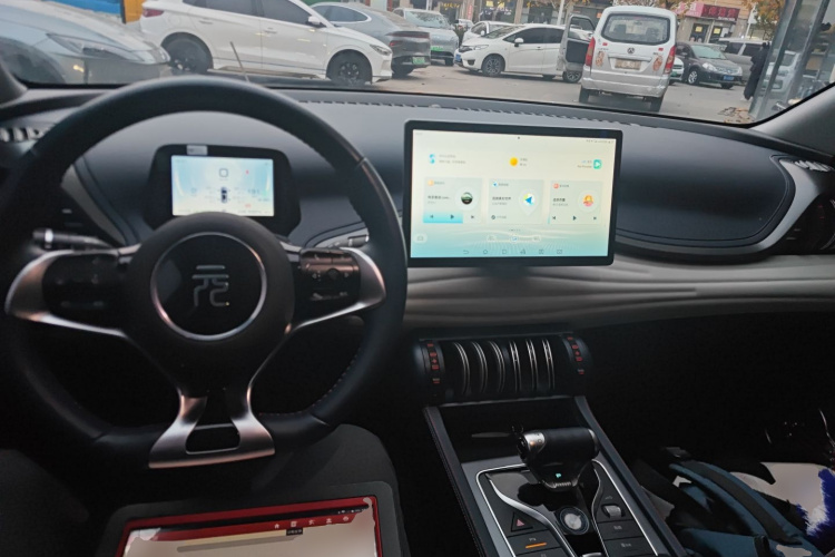 比亚迪 元PLUS 2022款 510KM 尊荣型中控内饰7002